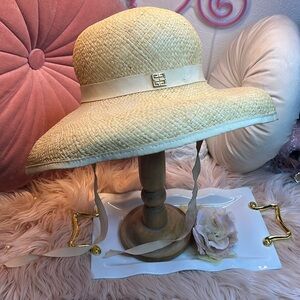 ULTRA VINTAGE GIVENCHY HAT